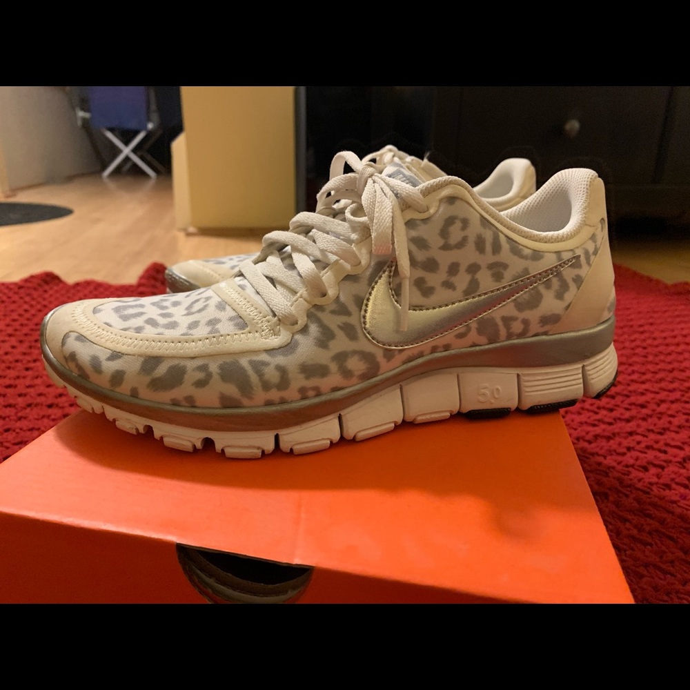 Womens Nike Zoom Wildhorse Sneakers
